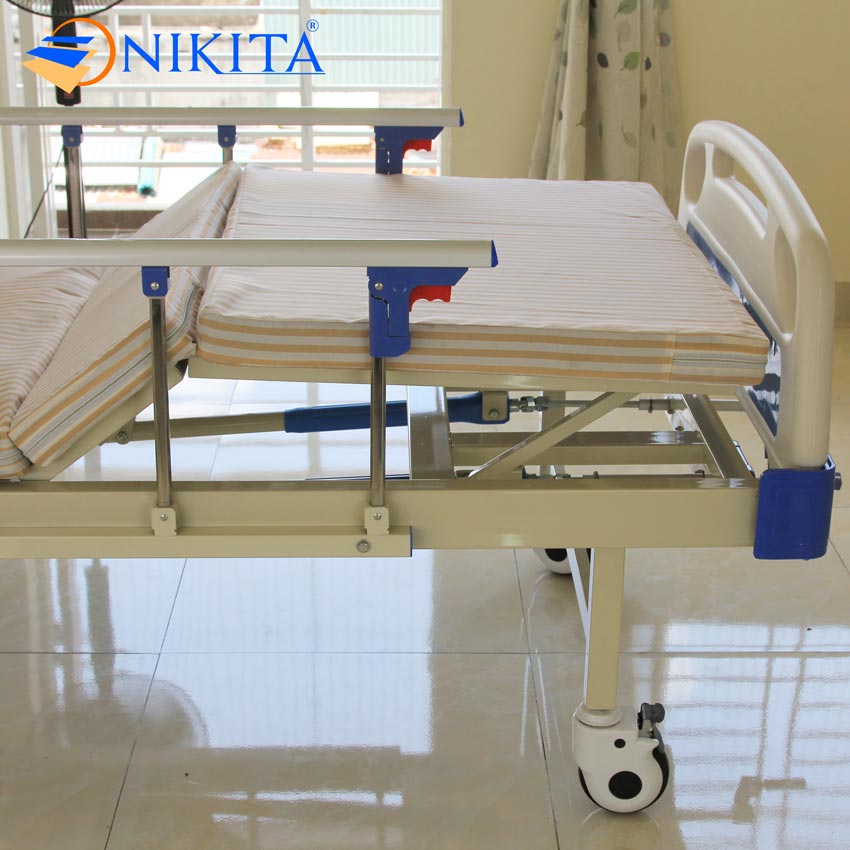 Giường bệnh nhân tay quay NIKITA DCN02