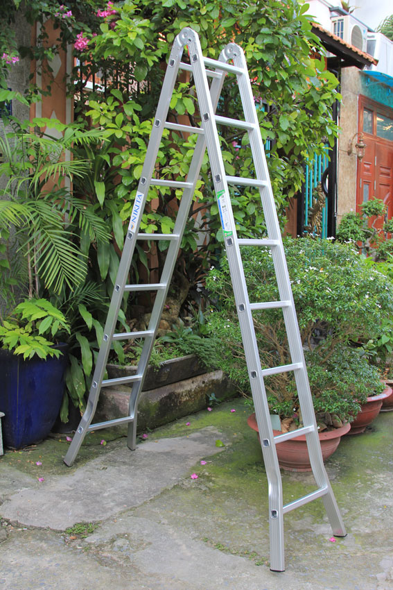 thang nhôm chữ a nikita a25