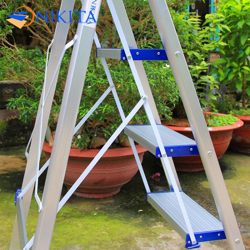 Thang nhôm ghế tay vịn kiểu Đức NIKITA