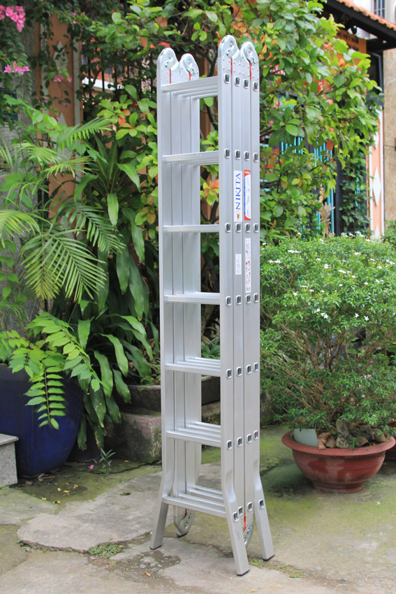 thang nhôm gấp 4 khúc nikita 7 bậc